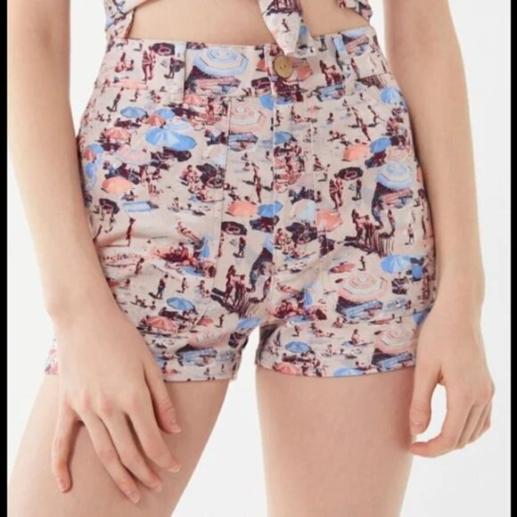 URBAN Outfitters Shorts High Rise Retro Beach Print Travel - Picture 1 of 14